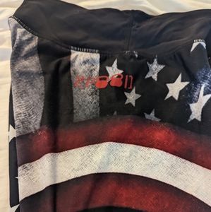 2Pood Captain America Capris